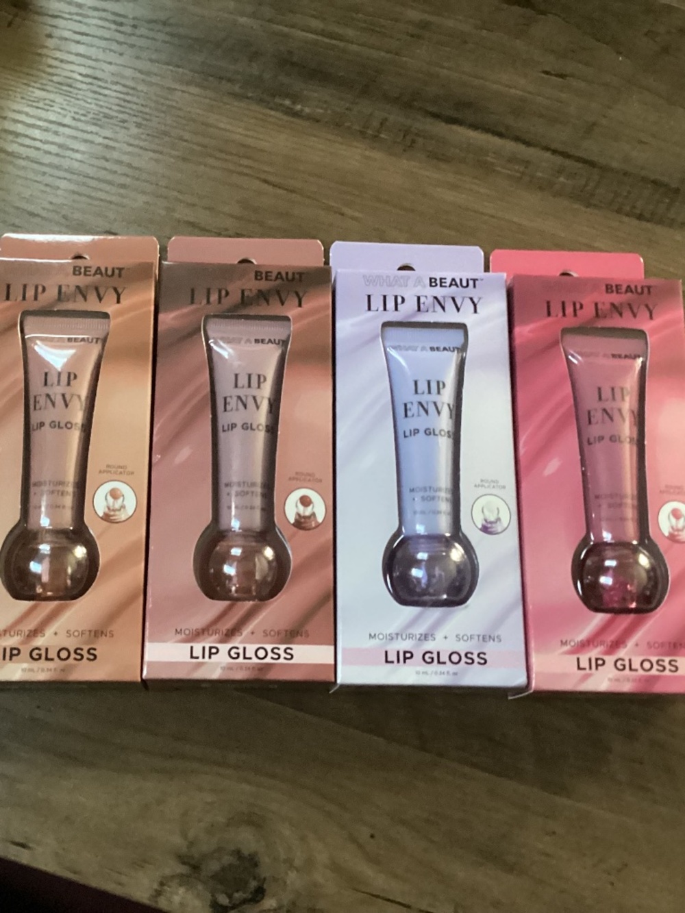 What A BEAUT LIP ENVY LIP GLOSS Bundle 4 PACK New